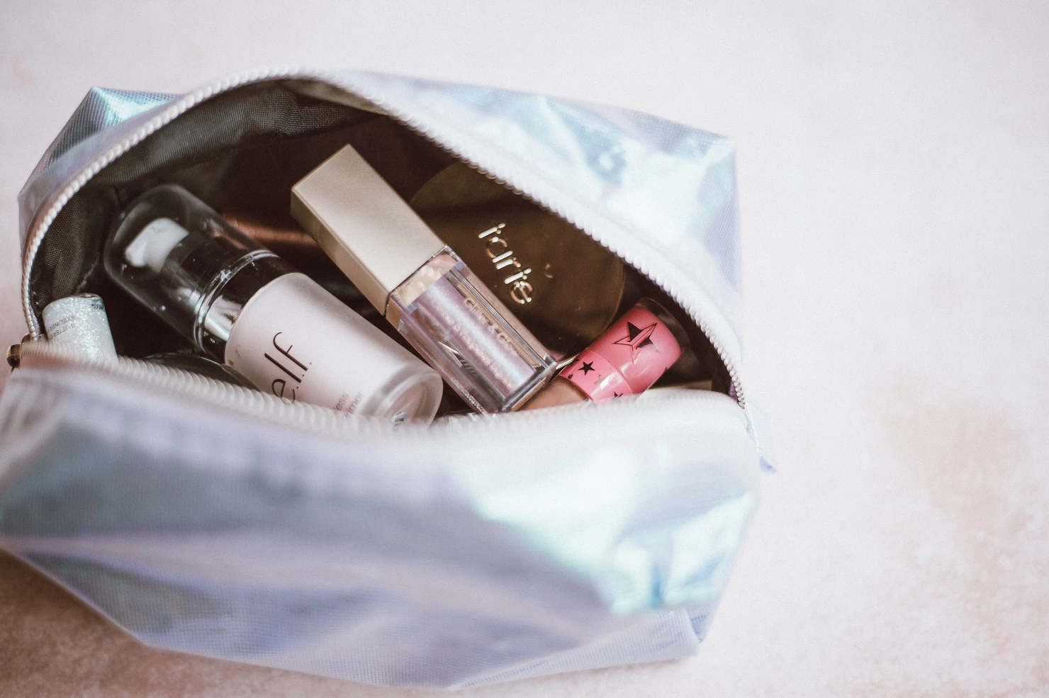 5 Must-Have Beauty Products For Your Bridal Make-Up Bag