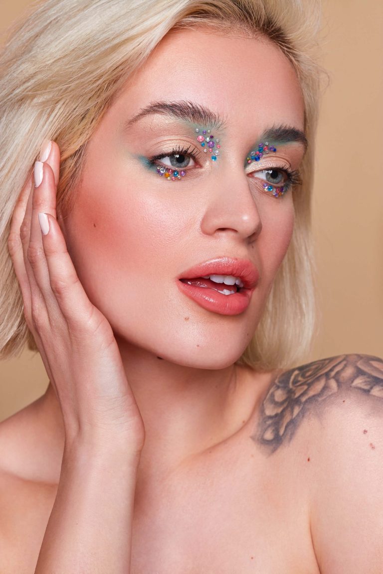 Editorial hair and makeup by Liz Patey — image 40